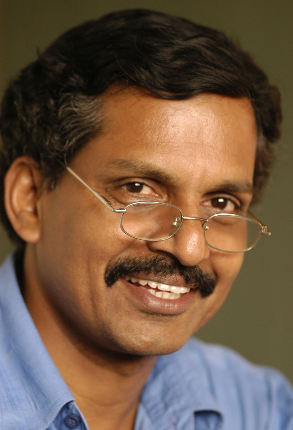 Suresh. E